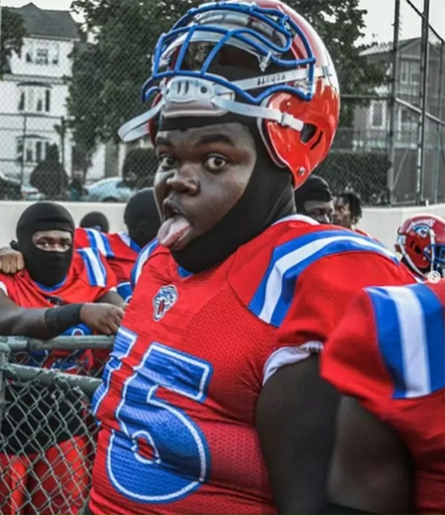 Помните Дьюнерста Коллина, мальчика со знаменитым ске?...