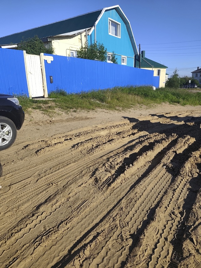 Здравствуйте, подскажите к кому обратиться к админист?...