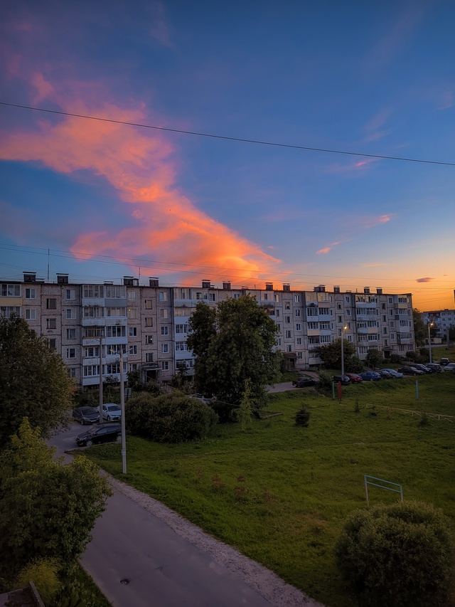 Жителям Родников — тёплого летнего вечера! 🌿 Пусть он...