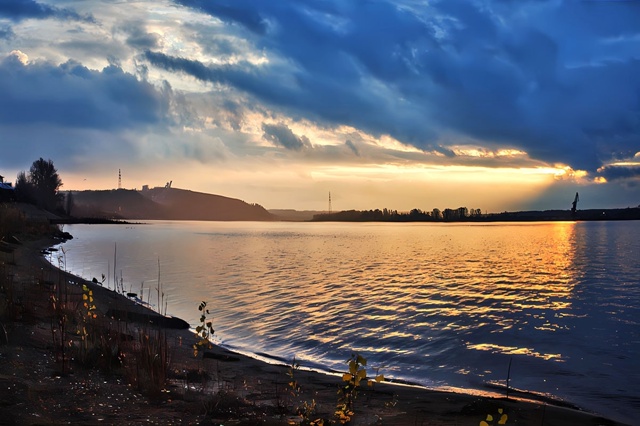 Спокойной ночи ?
Фото: Михаил Брагин