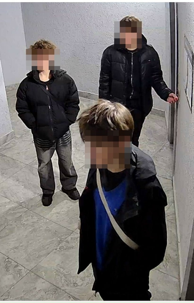 Здравствуйте! Мы живём в этом доме и очень огорчены. Оч?...