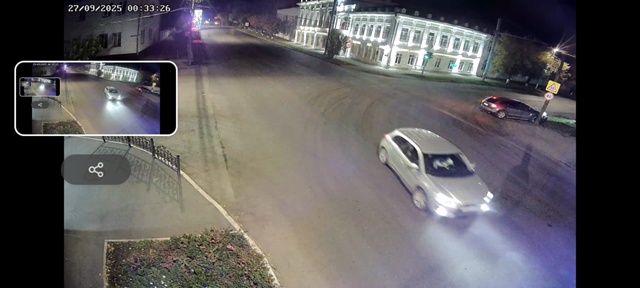 Может кто узнает свое авто в ночь с 26.09 в 00.30 на перекре?...