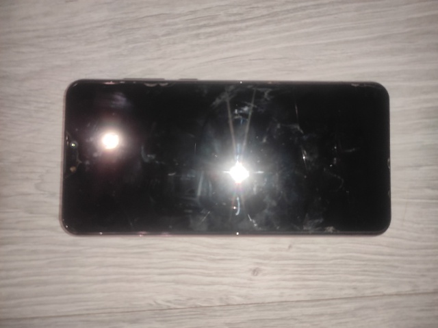 Найден телефон ASUS в районе улицы школьной вернем хозяи...