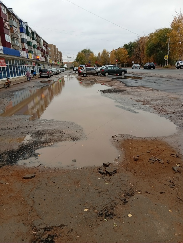 Все лето в микрорайонах меняли теплотрассу. Очень хоро...