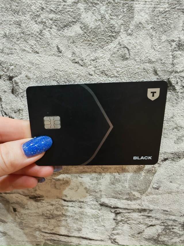 Найдена карта, 6 м-он д. 2 возле первого подъезда на доро?...