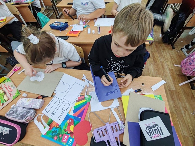 ??‍?В середине осени празднуется молодой, но очень...