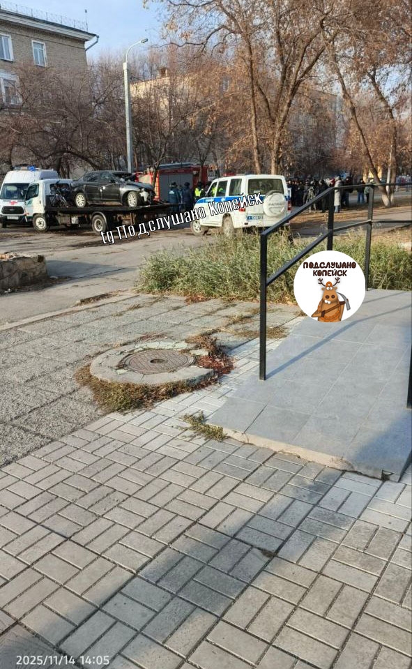 ‼В Копейске в сквере «Карандашики» на проспекте Побед...