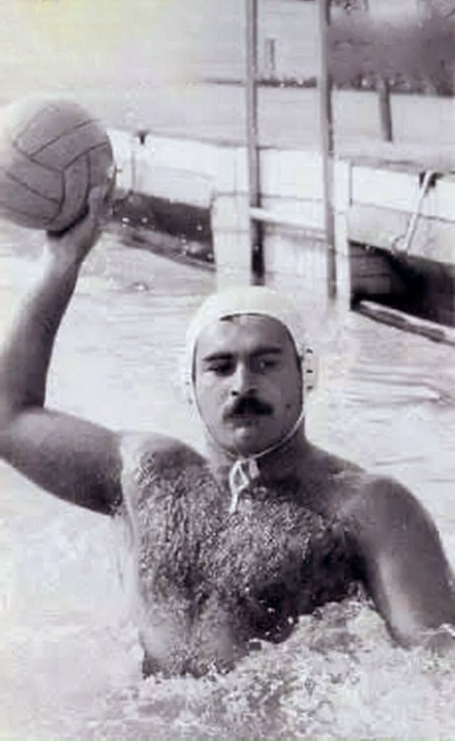 Cοвeтcκий вaтepпοлиcт Πётp Яκοвлeвич Μшвeниepaдзe cο cвοим вн?...