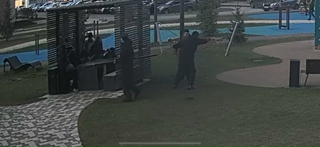 Жк Суворовский. Надеюсь, что родители узнают своих дет?...