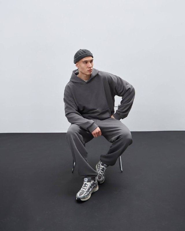 Девочки, посмотрите, какой апгрейд у «Телодвижения» — выкатили лукбук весенней коллекции, и это прям