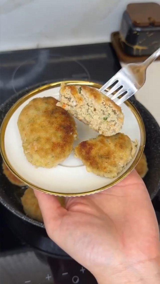Шикарные нежные котлеты по-молдавски, которое получат?...
