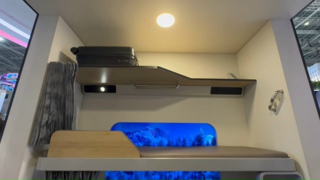 Новый плацкарт — теперь с полками, на которых можно не ...