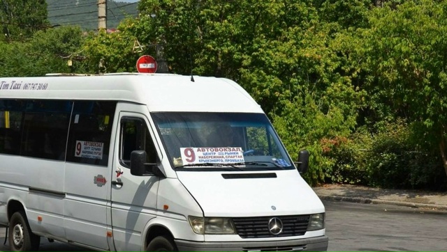 Интересно в Ялте кто-нибудь наведет порядок в сфере тр?...