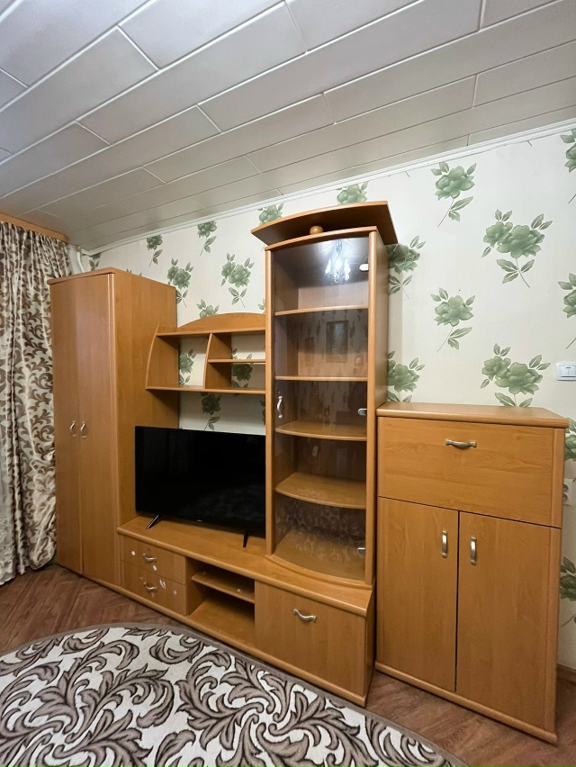 Фото 1. Продам компьютерный стол в идеальном состоянии ...