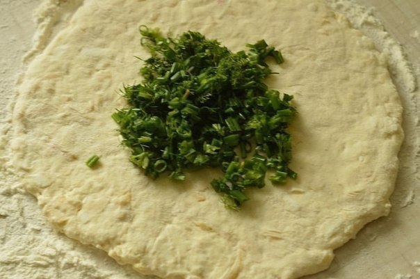 Сырные лепешки с разными начинками
Ингредиенты
1 ст. ...