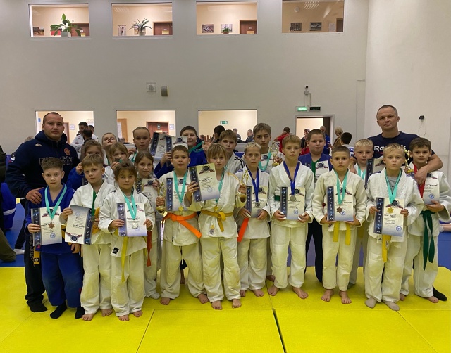 🥋 Москва покорена! Дзюдоисты клуба «Самурай» снова на...