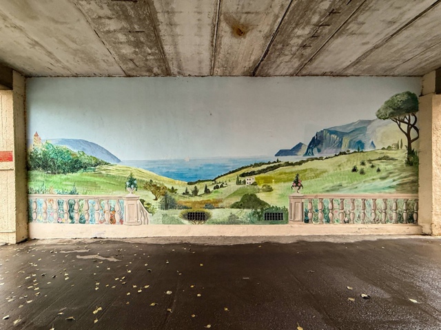 Потрясающе расписанная арка на проспекте Ленина, 3.
Ок?...