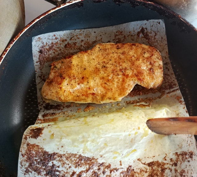 Всем кто кушает, приятного аппетита ?✌
Кто и чем заня?...