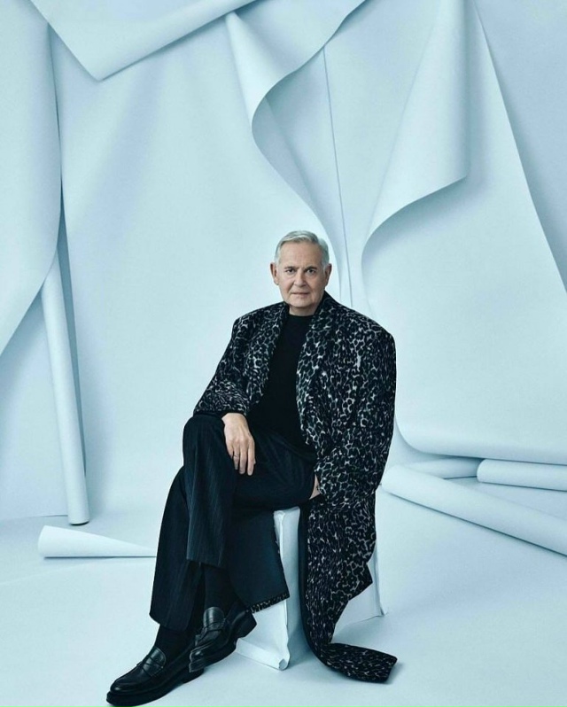 Юрию Стоянову действительно идет стареть😅
Он доказы?...