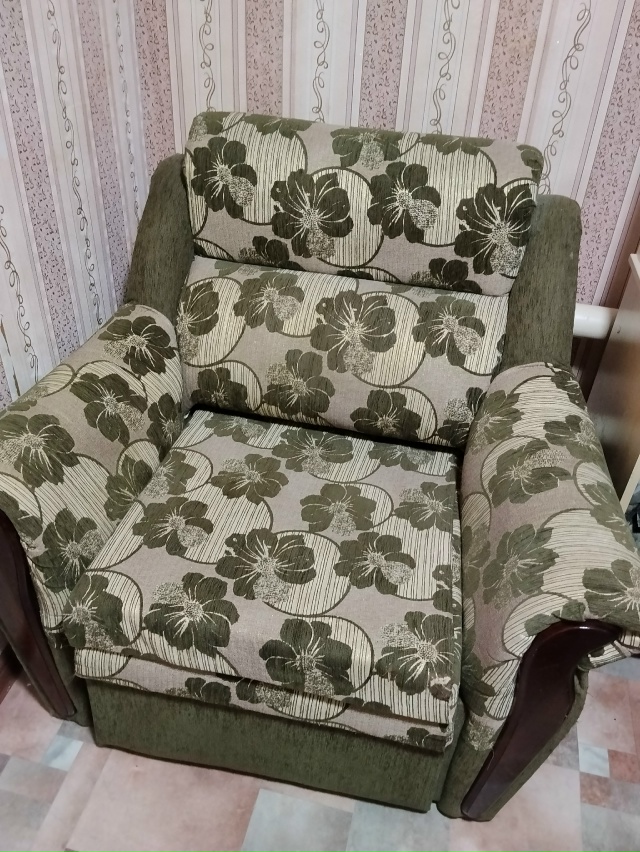 Отдам кресло кровать даром, самовывоз. 89619329026