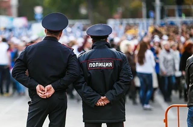 Госдума упростила приём в полицию — кандидатов будут ?...