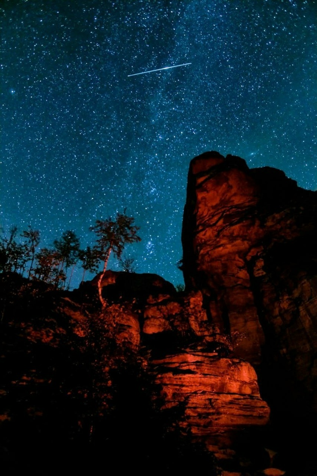 🥰✨ Звездная ночь в Каменном городе
Говорят, здесь ко?...