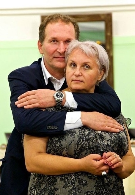 Когда мы с женой расписывались, все спрашивали: «Вы что...