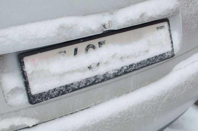 🚘 За скpытые номера машины бумажкой или снегом россия?...