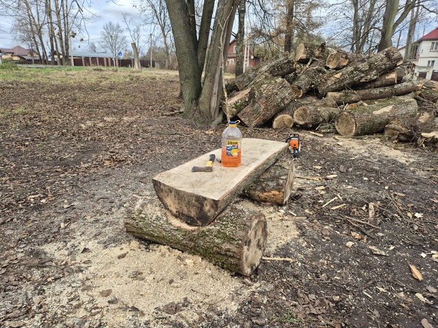 Работы по благоустройству придомовой территории прод?...