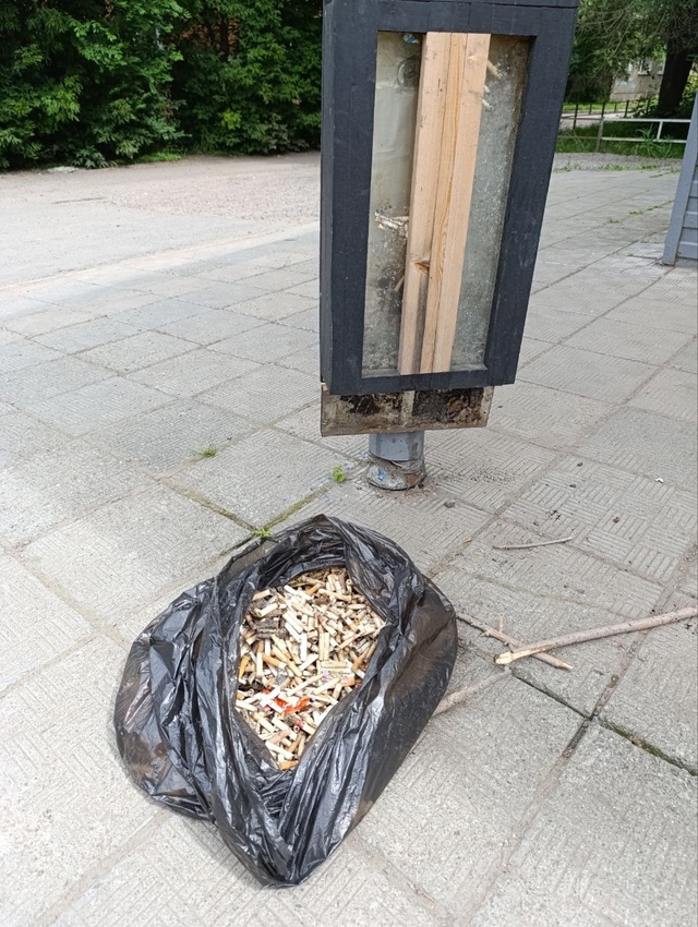 Вот такую урну для окурков установили в одном из город?...