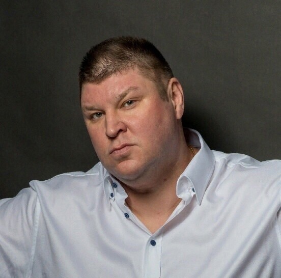 Андрей Николаевич Свиридов родился 27 марта 1975 года в М?...