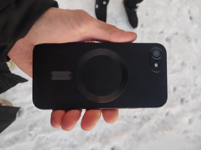 Нашли телефон, Поморская 1
Чей?