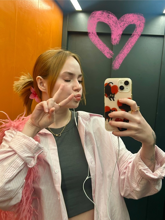 Собралась на маникюр, позже покажу результат ??