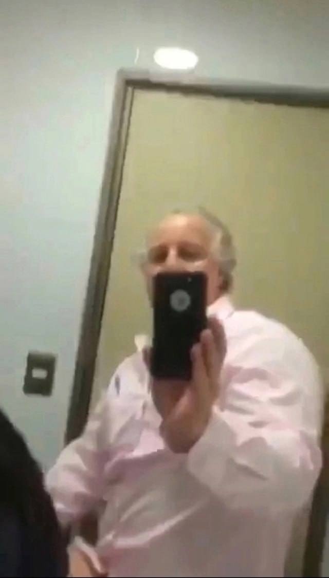 Бедная пара из маленького городка изменила свою жизнь ...