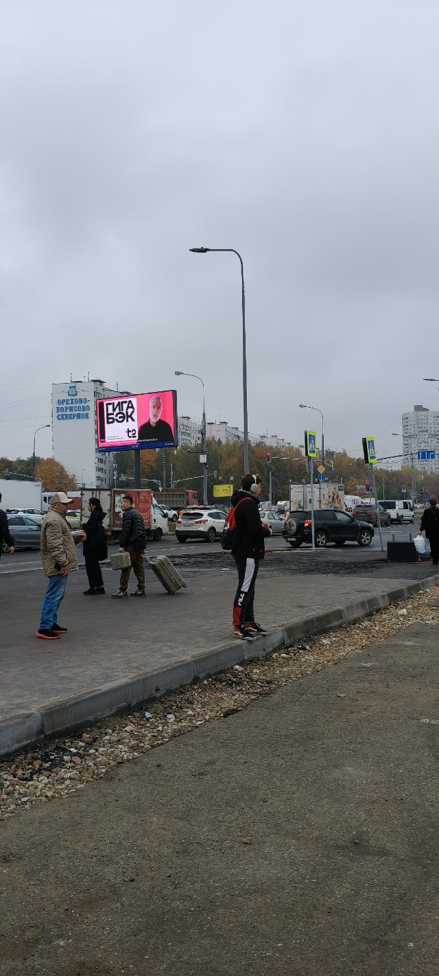 Видели вход в метро Домодедовская замуровали. Весь 471 ы...