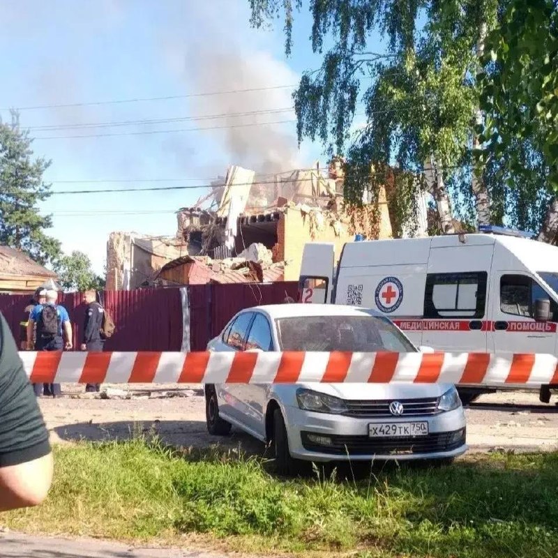 ⚡️ 56 беспилотников сбили ПВО с полуночи На месте падения обломков работают специалисты экстренных