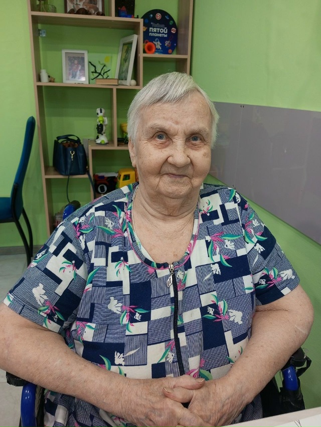 Поздравляем нашу любимую мамочку, бабушку, про бабушку...