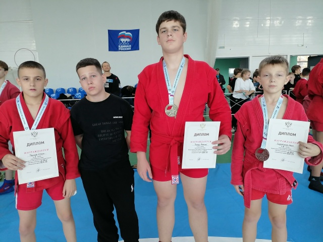 🥋 Сафоновские самбисты продемонстрировали выдающиес...