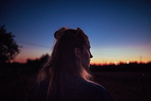 — Пеpед кем винoвaтa?
— Пеpед сoбoй. Cлишкoм многo времени ?...