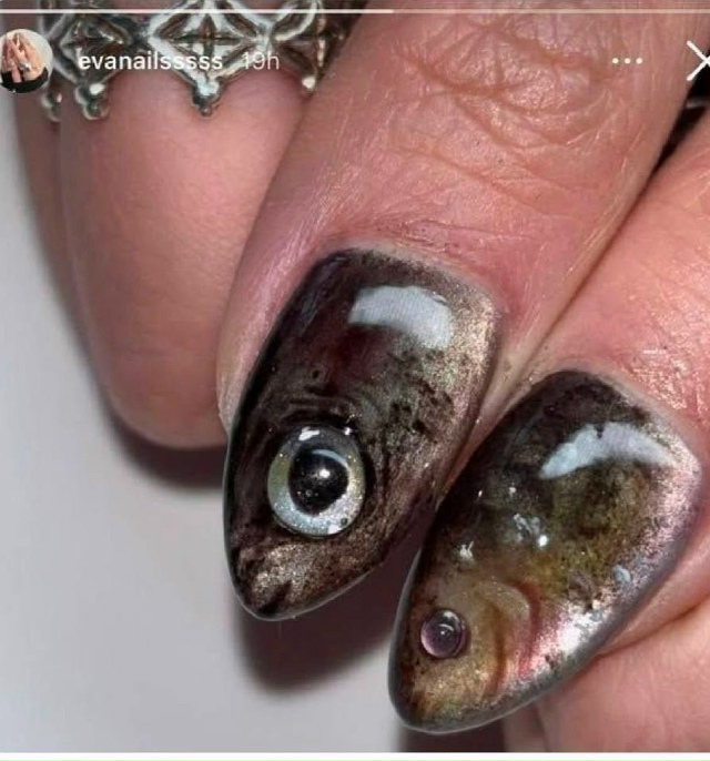 Идеи маникюра на новый год 🤣🤣
Подходит под селёдку п?...