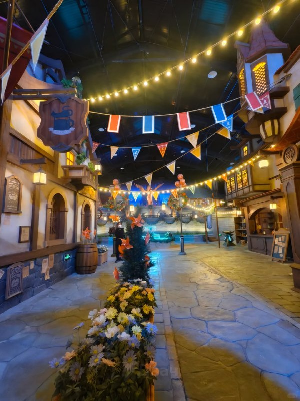 В Китае на территории Universal Beijing Resort открыли масштабный парк развлечений по Genshin Impact