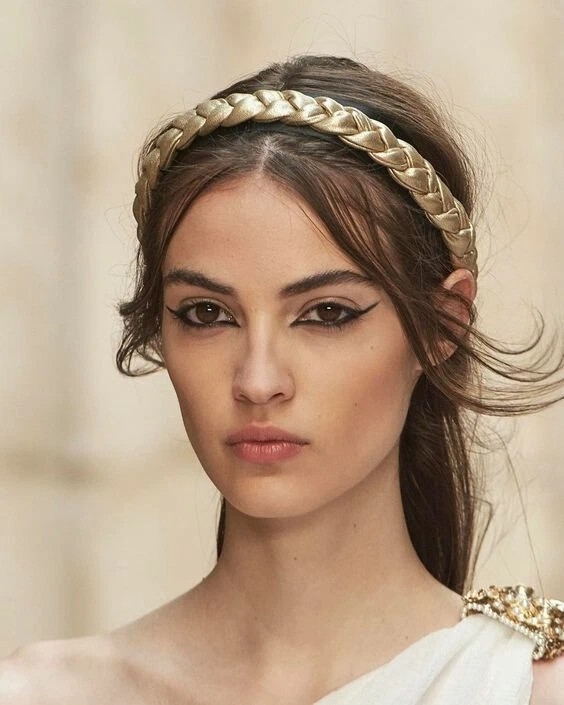 В Древней Греции не знали синего цвета. Не потому, что с...