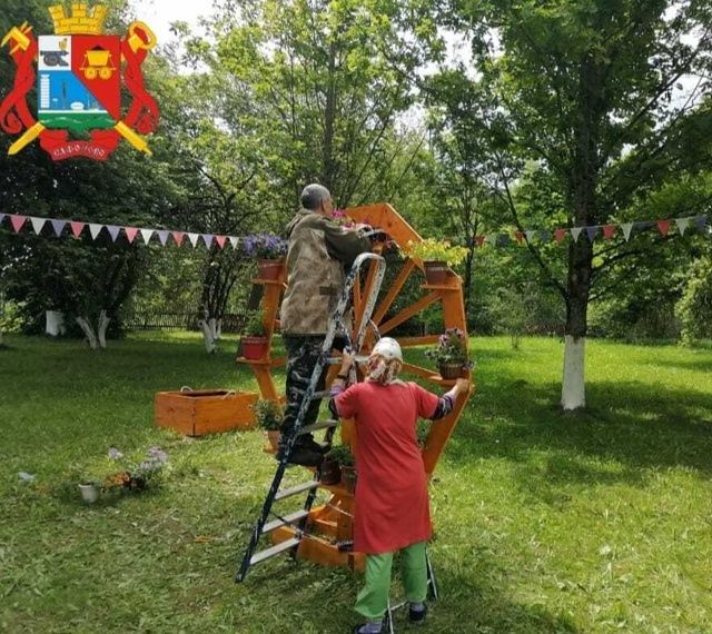 ✨Наши руки не для скуки!
🌺Сотрудники Дроздовской шко...