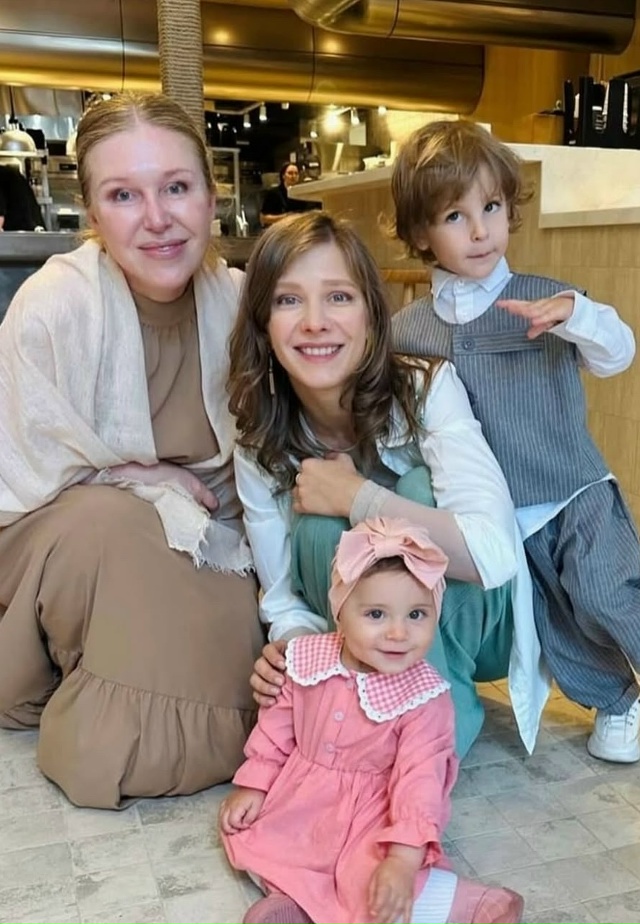 Лиза Арзамасова поделилась с подписчиками душевными с...