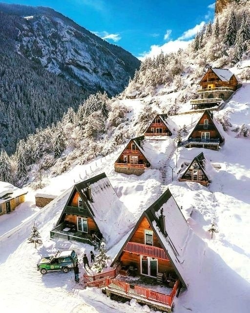 Прекрасный зимний вид на Ругову, Косово.