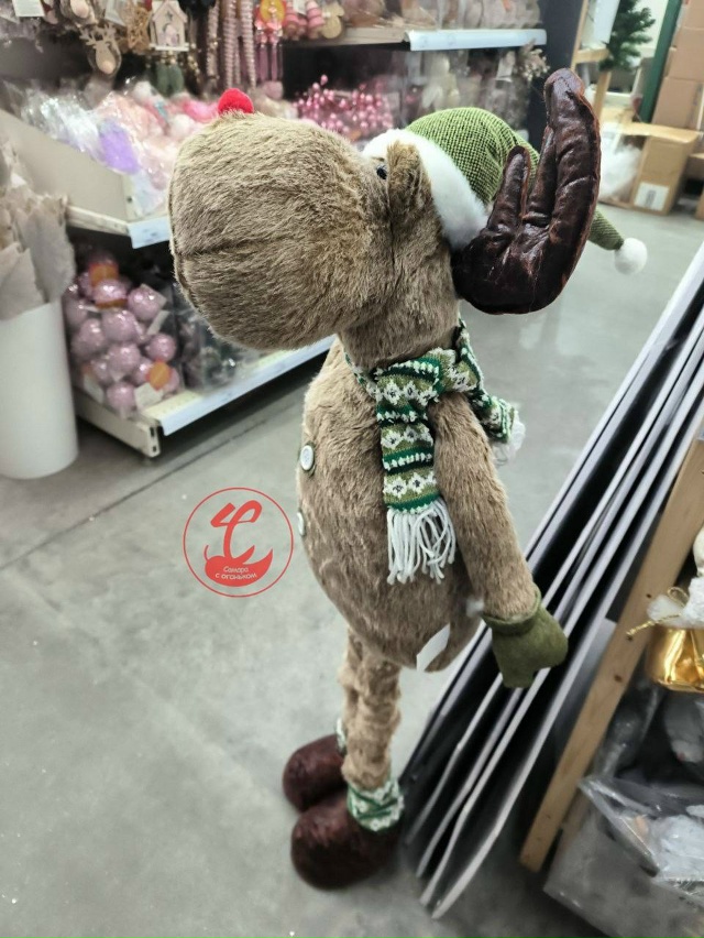 Магазин на Дыбенко считает, что новогодняя мышь должна...