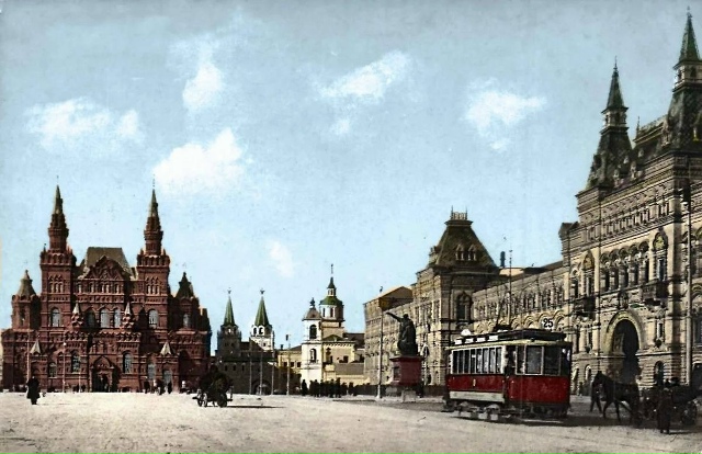 История трамвайных путей на Красной площади
В начале...