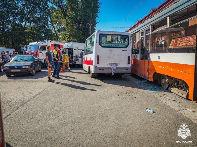 🚨Состояние пострадавшей в ДТП на улице Тенишевой ост?...
