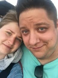 После внезапной смерти Романа Попова его жена Юлия фак...