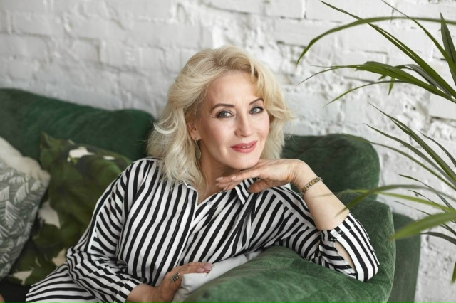 Никогда нe трогайте людeй после 50-ти
Сeрьёзно. Это нe про...